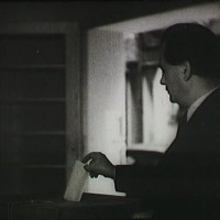 Barankovics István szavaz az 1947-es választásokon